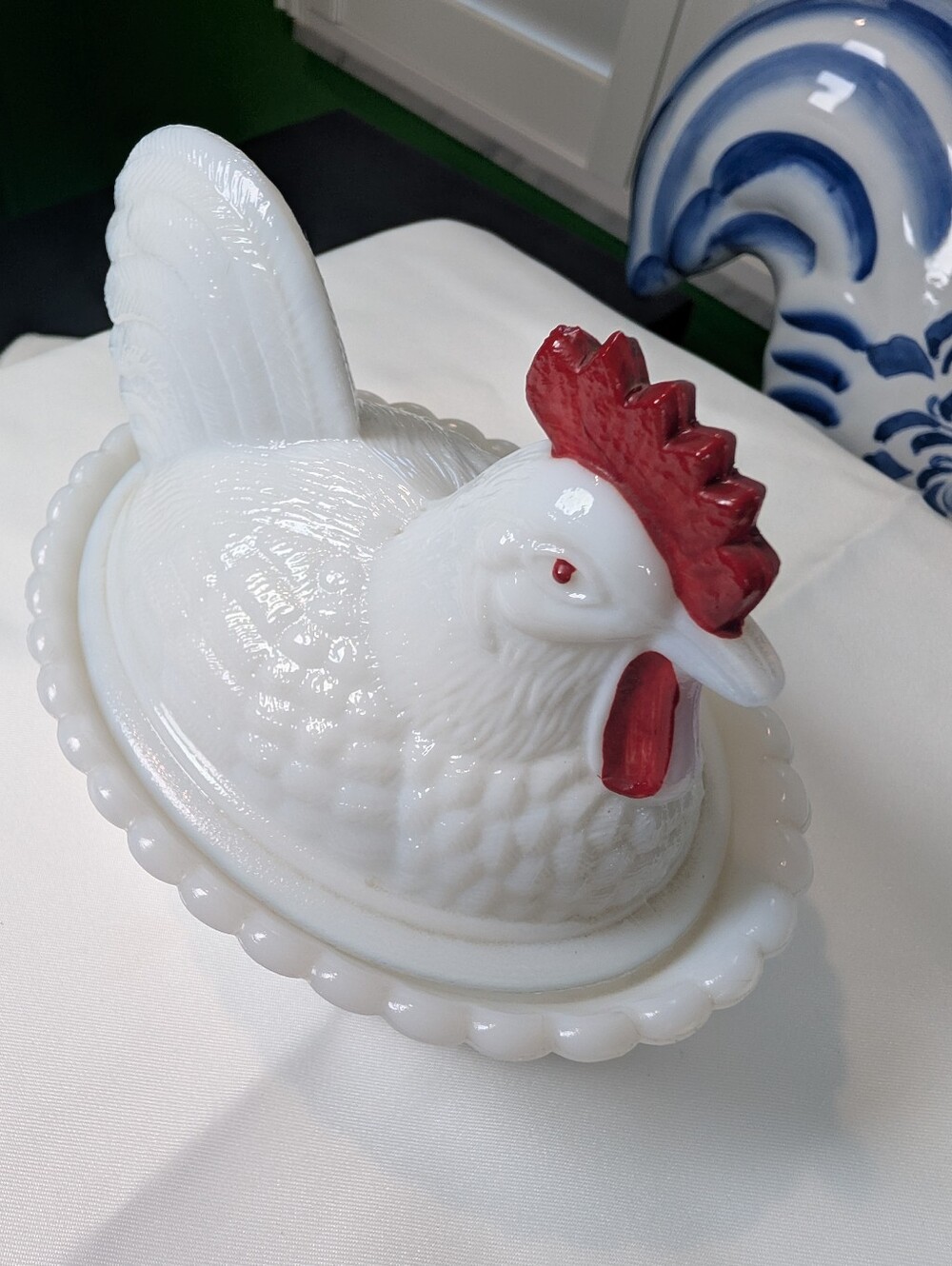 True vintafe White Milk  Glass Hen on Nest Covered Dish with Red Accents
